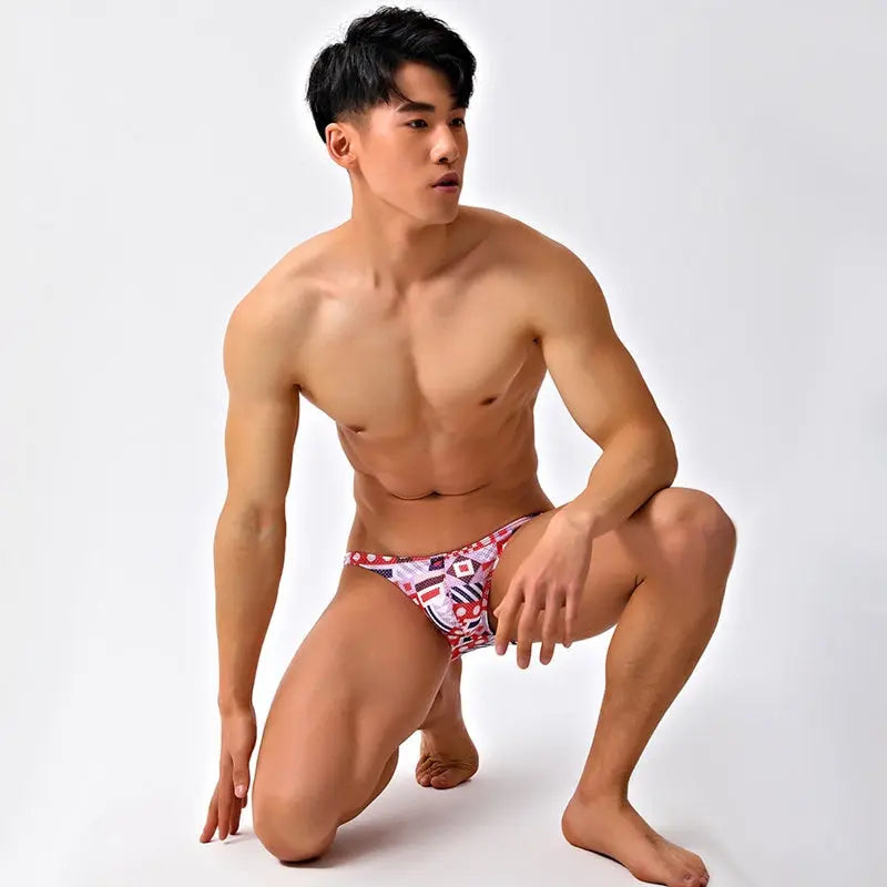 Red Pattern Thin Speedo Desmiit